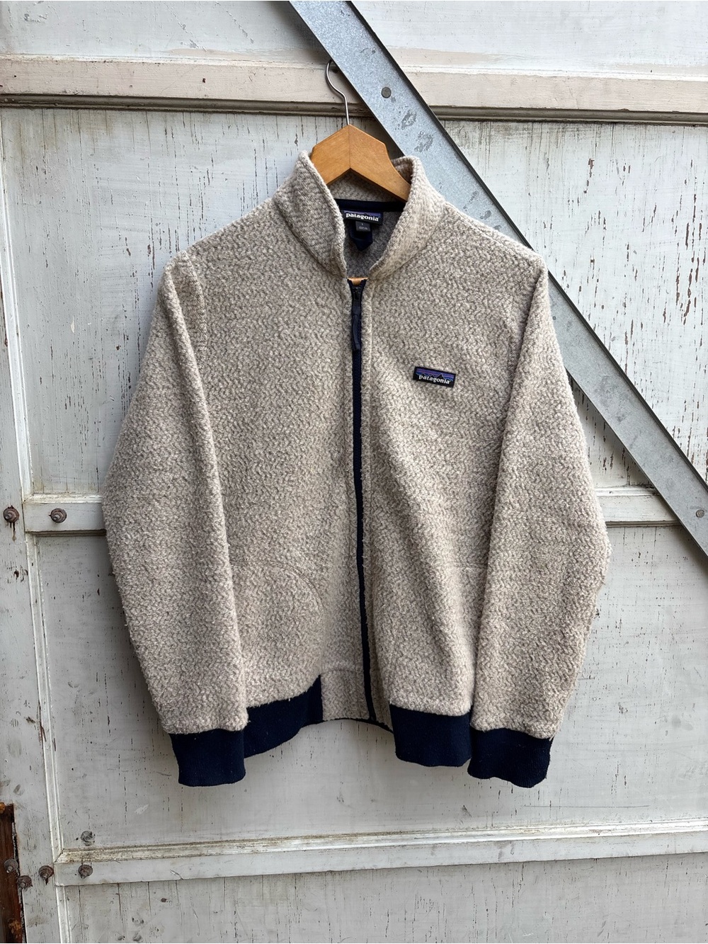Vintage Patagonia Women’s Oatmeal Sherpa Fleece Jacket Size L